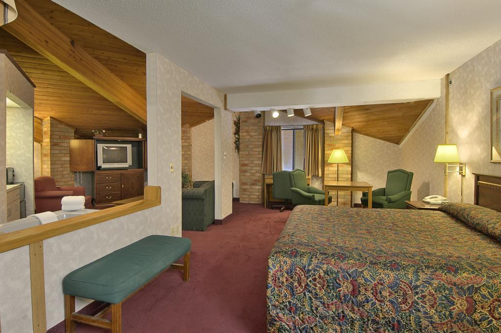 Baymont by Wyndham Muskegon Hotel Værelse billede