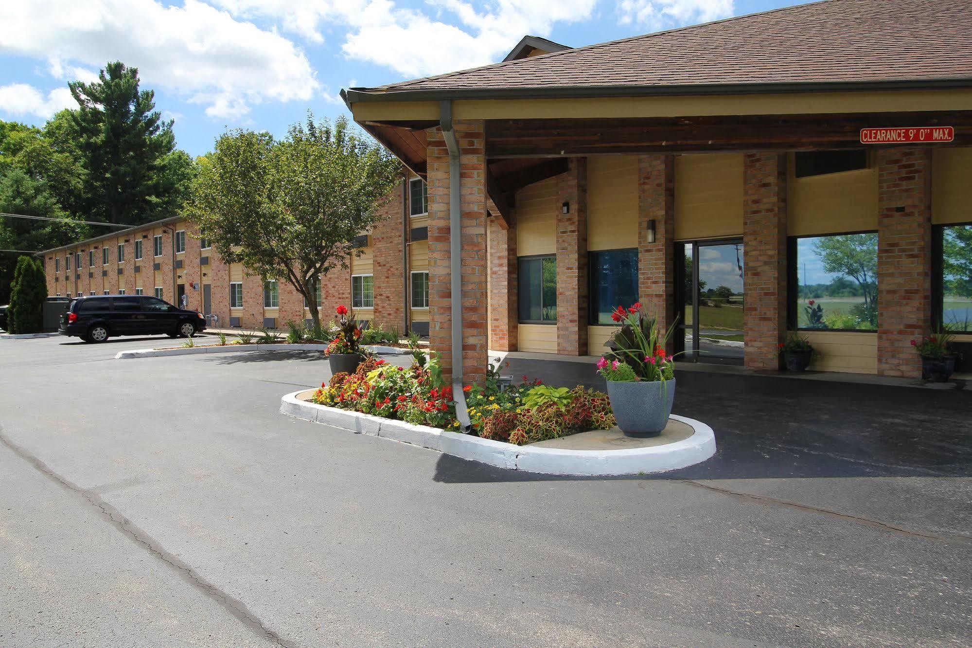 Baymont by Wyndham Muskegon Hotel Eksteriør billede