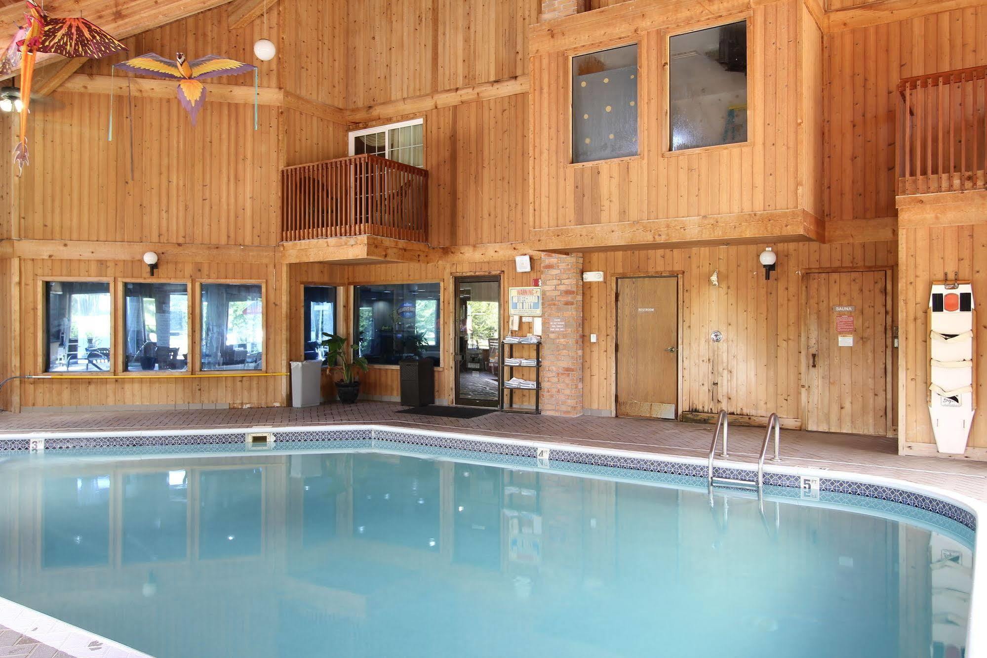 Baymont by Wyndham Muskegon Hotel Eksteriør billede